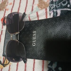 Guess Black Sunglasses with Case